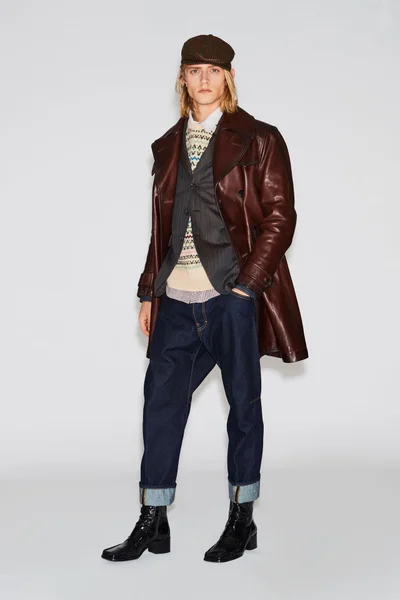 Look 8